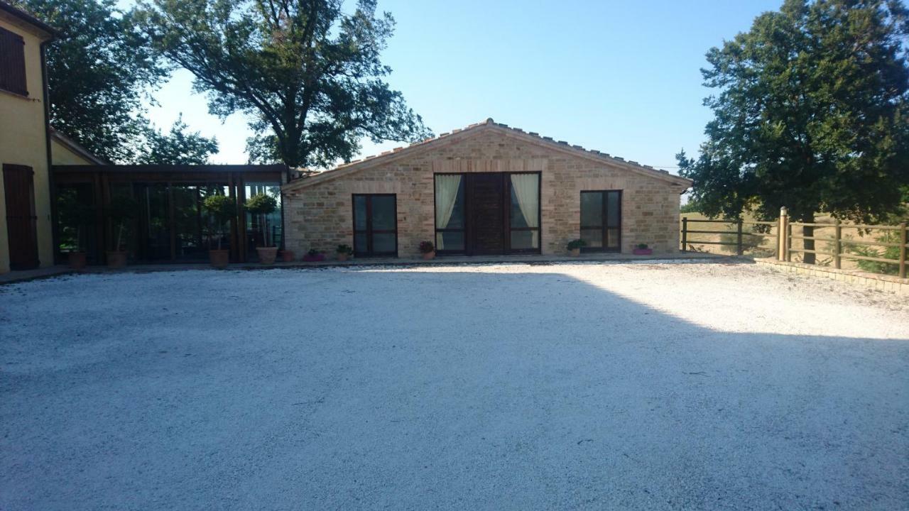 Agriturismo "Le Piagge" Castelplanio Екстериор снимка